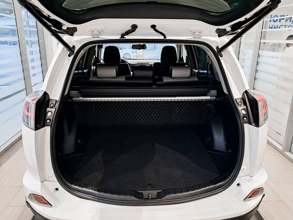 Купить Toyota RAV4, 2016, 165 703 км.. Фото: #9