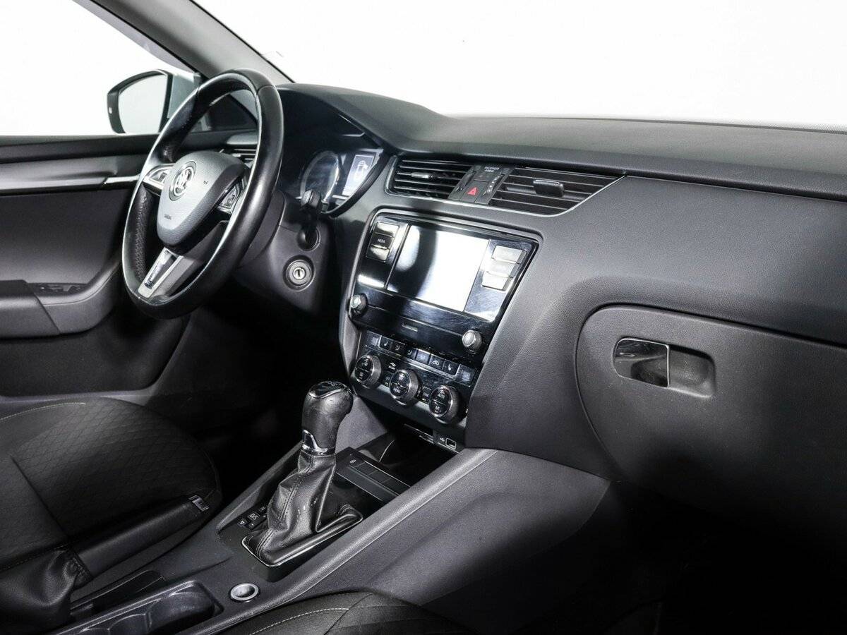 Купить Шкода Октавия, 2017, 140 907 км.. Фото: #5