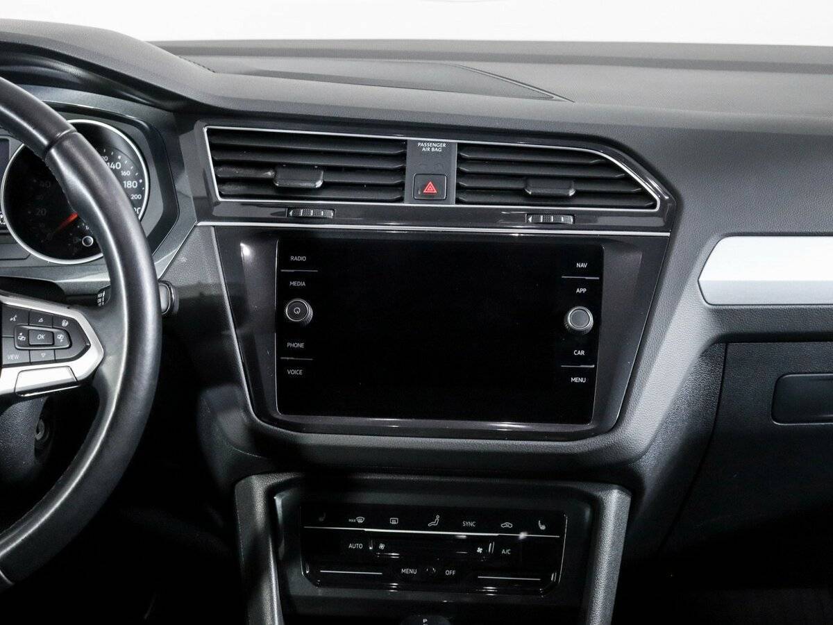 Купить Volkswagen Tiguan, 2021, 82 216 км.. Фото: #9