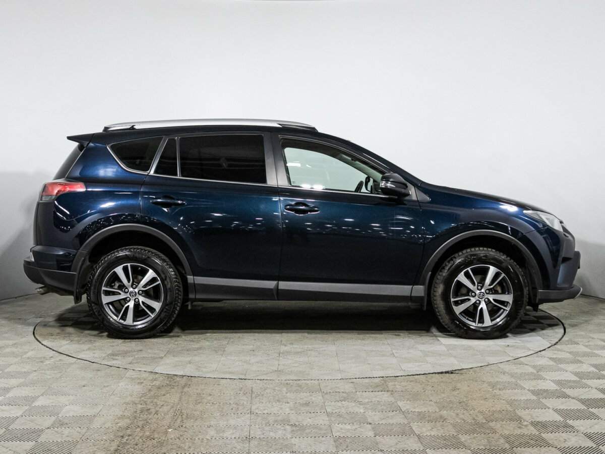 Купить Toyota RAV4, 2018, 232 356 км.. Фото: #3