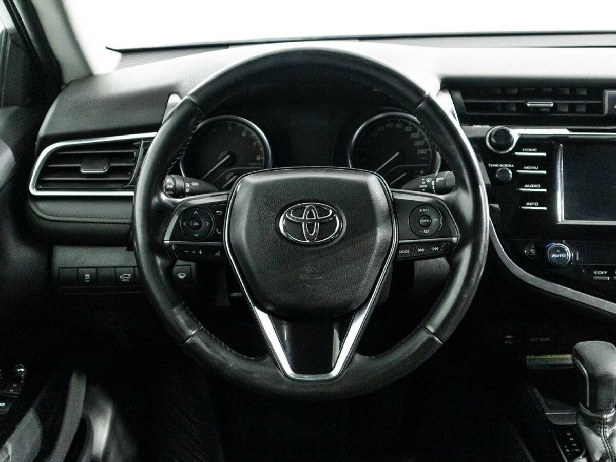 Купить Toyota Camry, 2020, 152 645 км.. Фото: #19