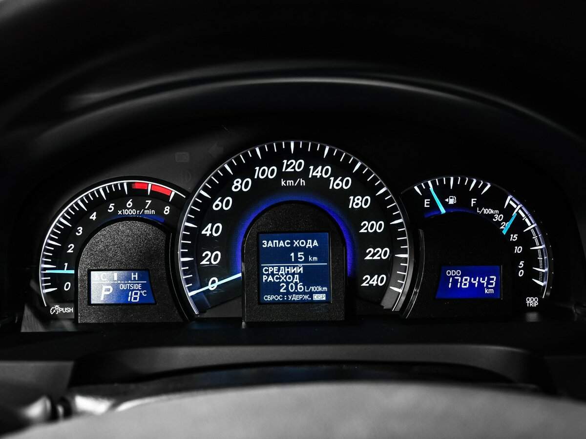 Купить Toyota Camry, 2012, 180 000 км.. Фото: #9