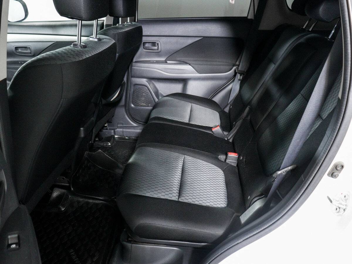 Купить Митсубиши Оутлэндер, 2015, 126 709 км.. Фото: #6