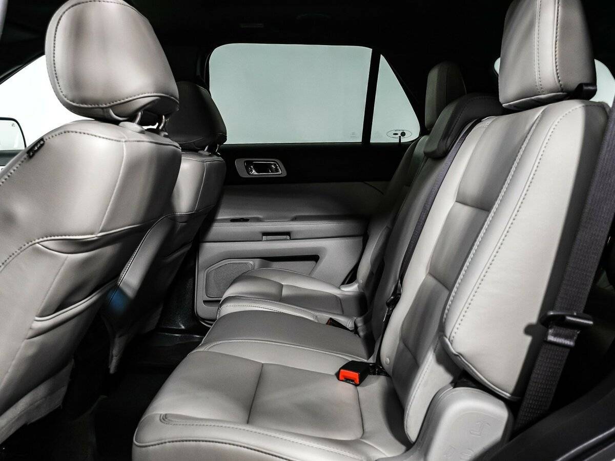 Купить Ford Explorer, 2012, 128 120 км.. Фото: #12