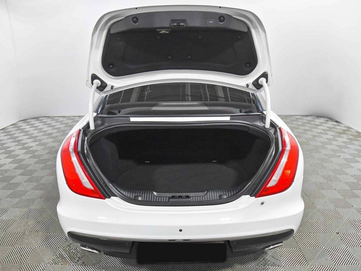 Купить Jaguar XJ, 2016, 118 568 км.. Фото: #21