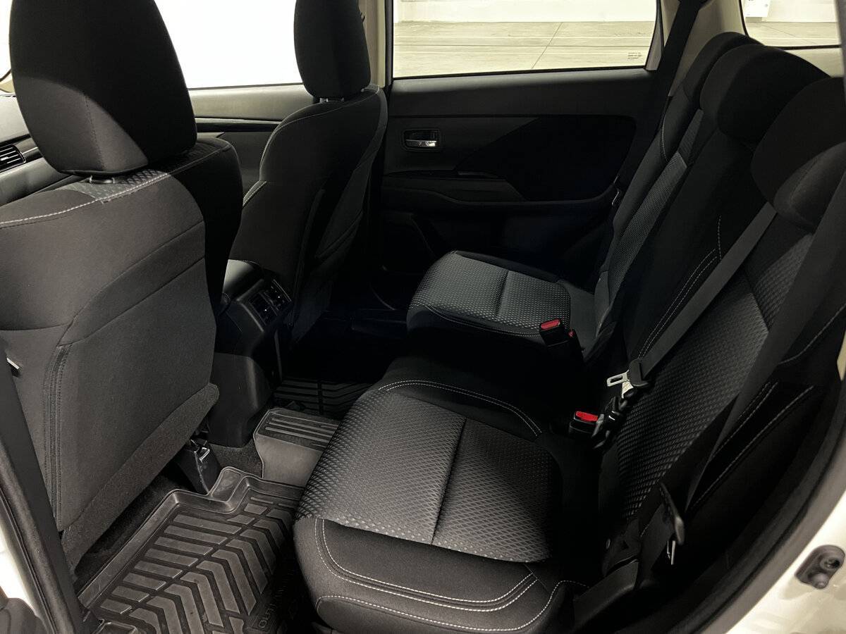 Купить Mitsubishi Outlander, 2021, 61 052 км.. Фото: #11