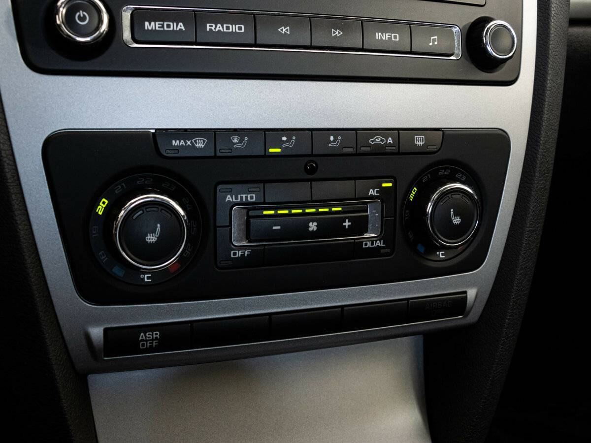 Купить Шкода Октавия, 2012, 100 414 км.. Фото: #10