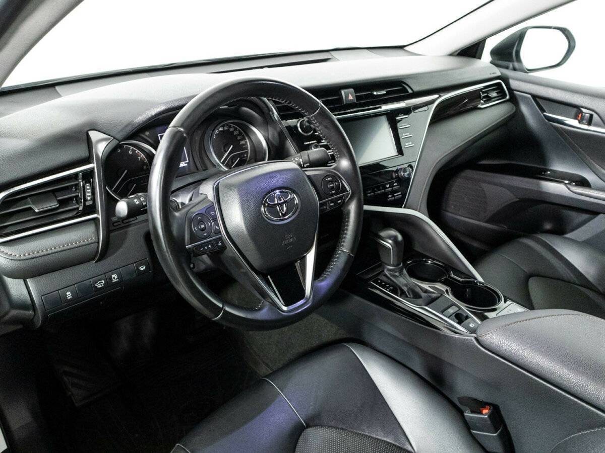 Купить Toyota Camry, 2020, 49 079 км.. Фото: #10