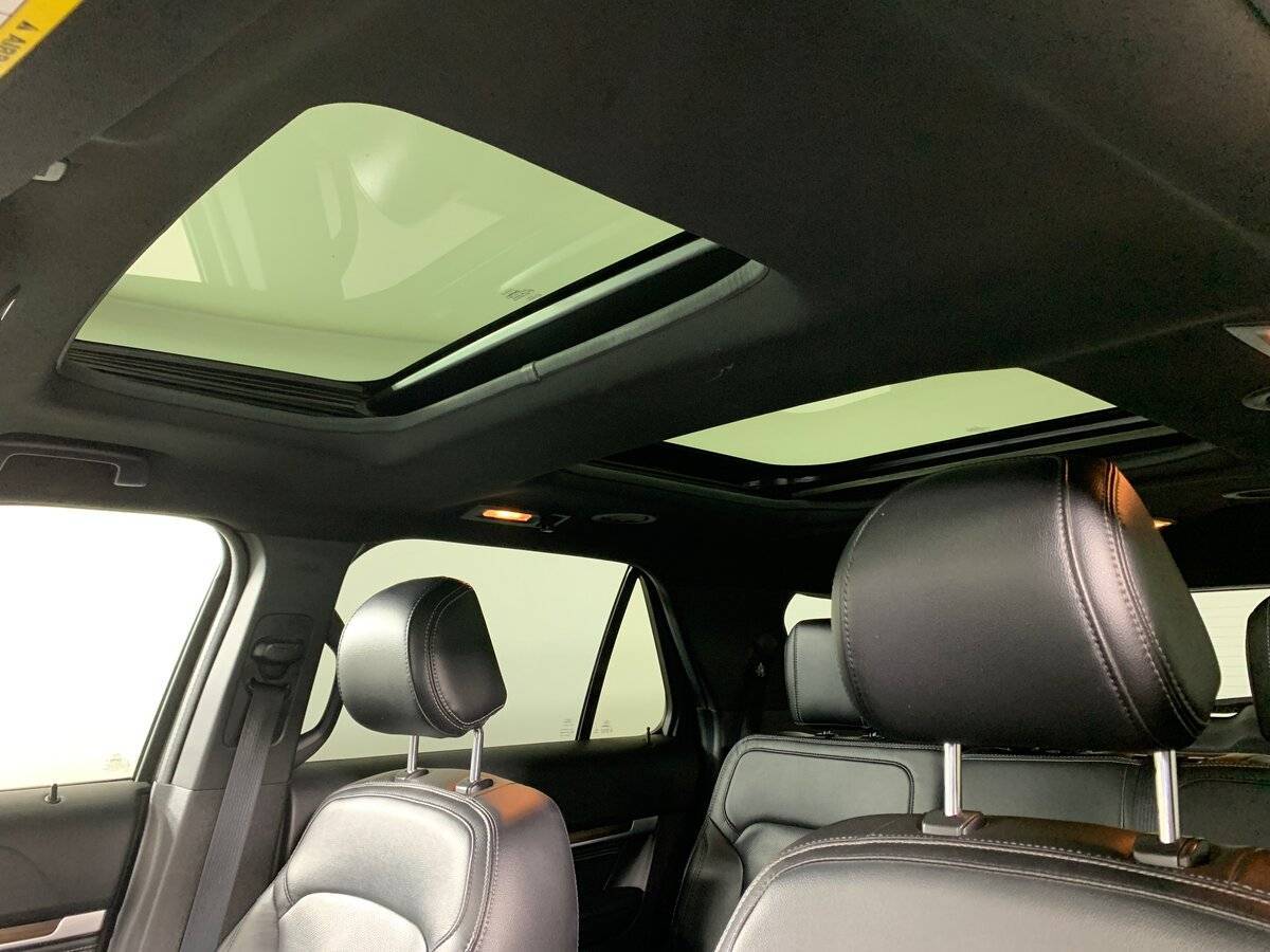 Купить Ford Explorer, 2017, 114 157 км.. Фото: #17