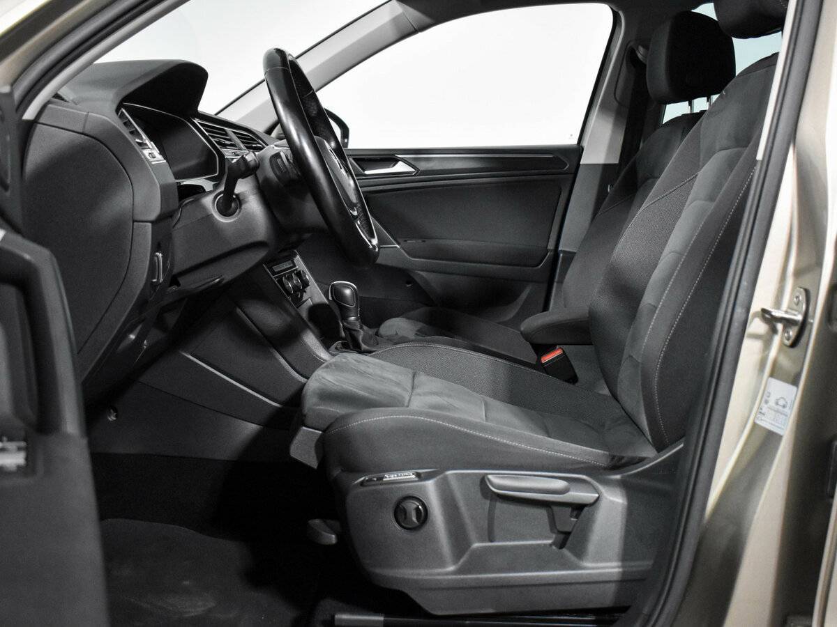 Купить Volkswagen Tiguan, 2018, 95 600 км.. Фото: #11