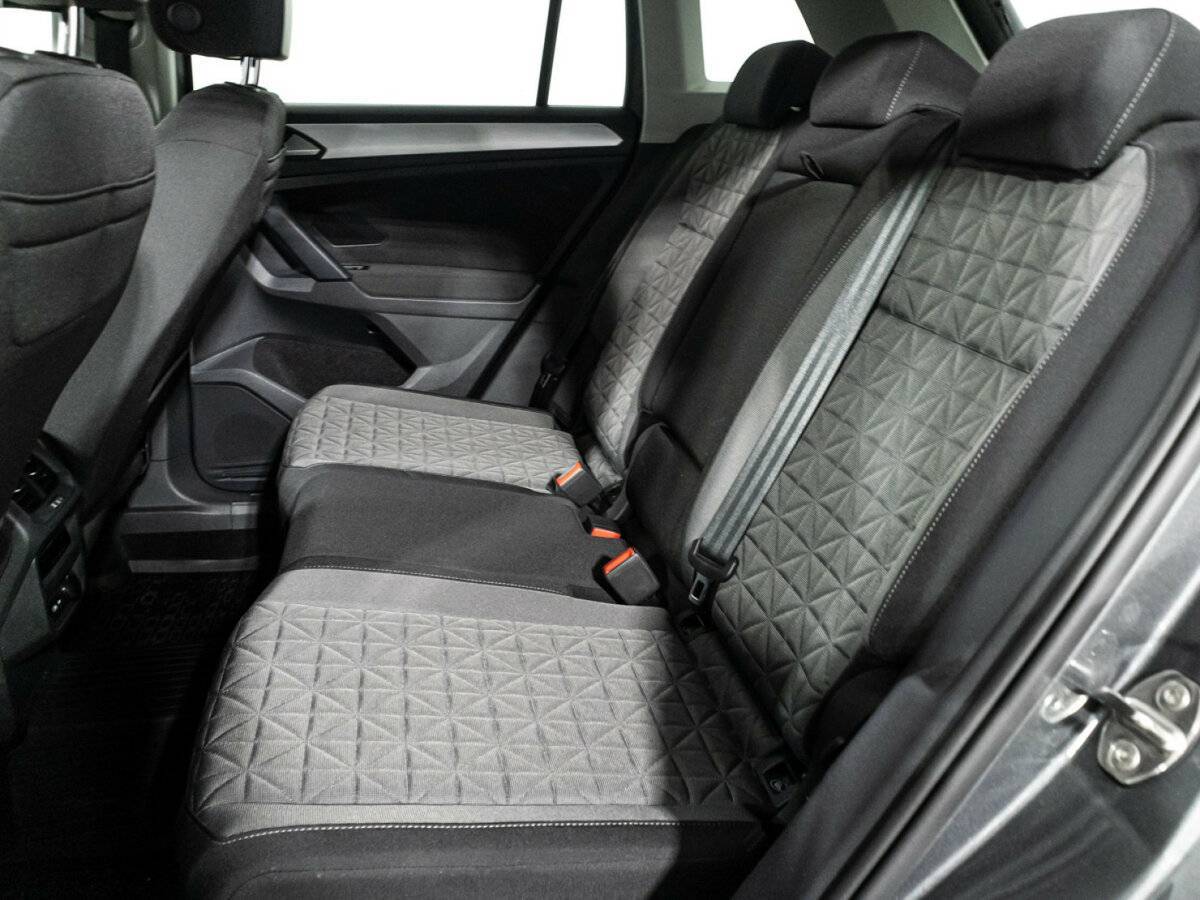 Купить Volkswagen Tiguan, 2021, 32 792 км.. Фото: #9