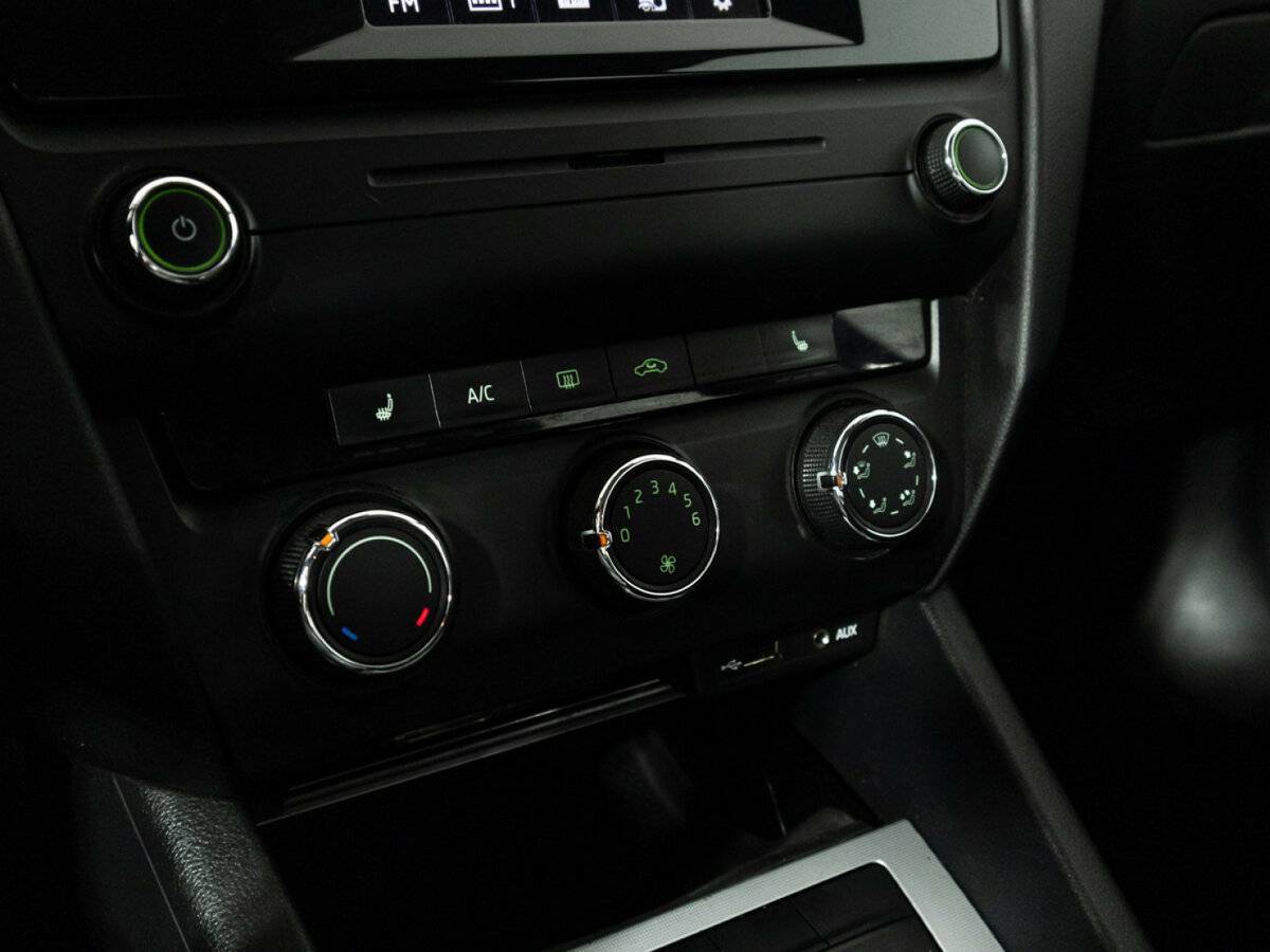 Купить Шкода Октавия, 2014, 168 239 км.. Фото: #15