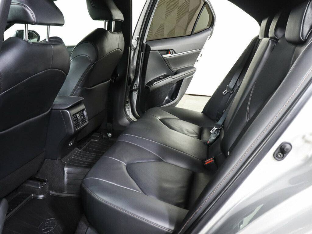 Купить Toyota Camry, 2018, 100 348 км.. Фото: #10