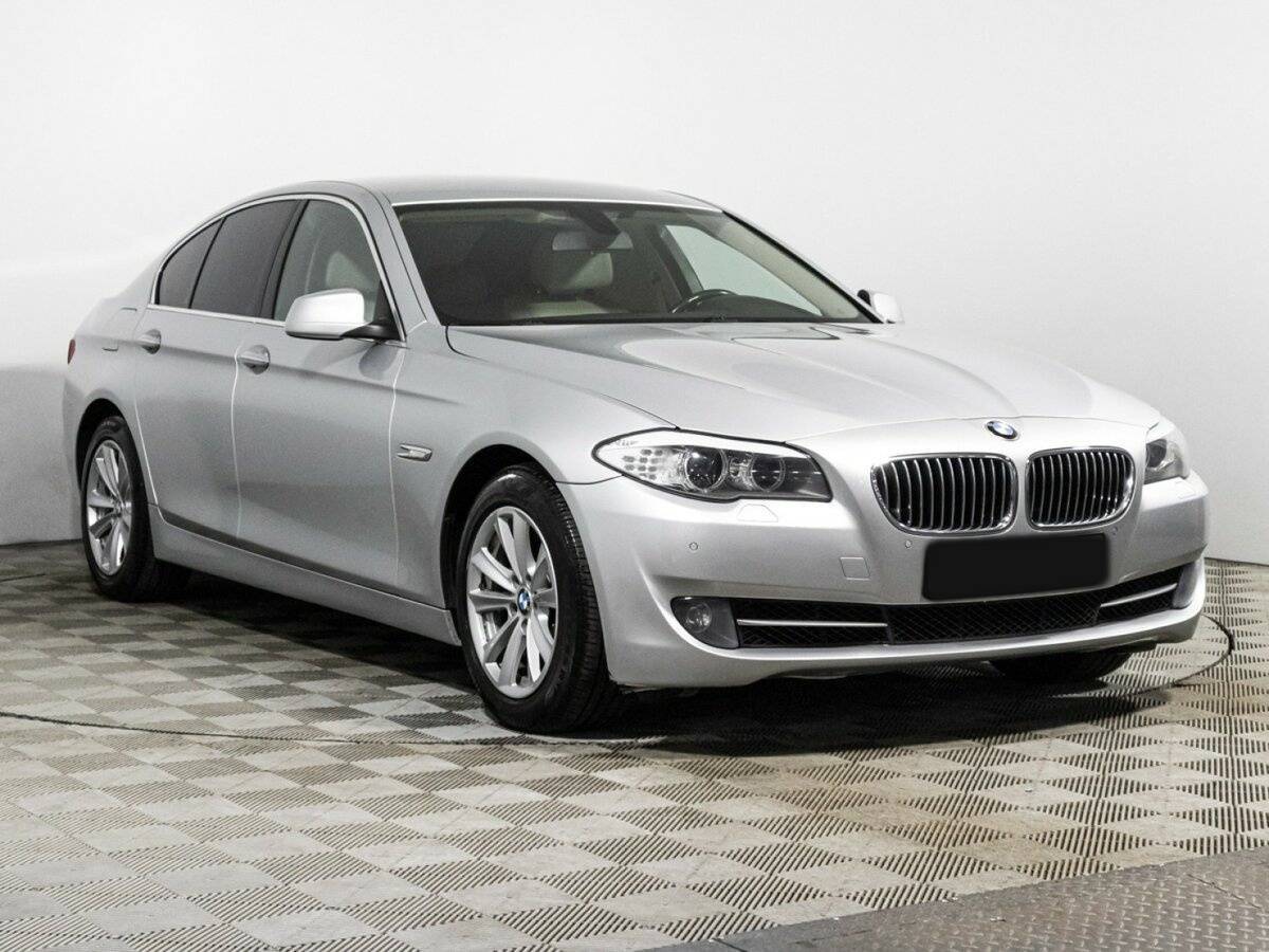 Купить BMW 5 серии, 2013, 127 784 км.. Фото: #2