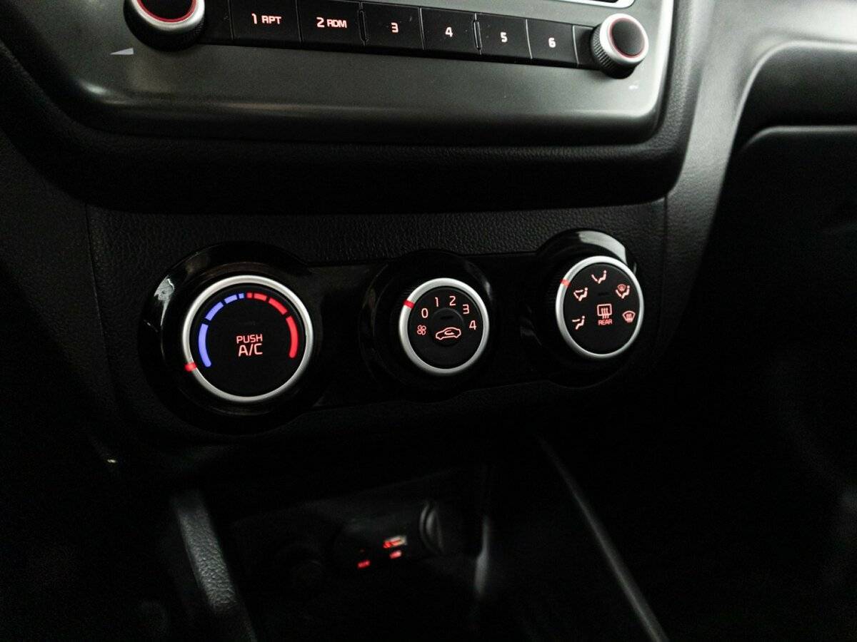 Купить Киа Рио, 2017, 196 789 км.. Фото: #15