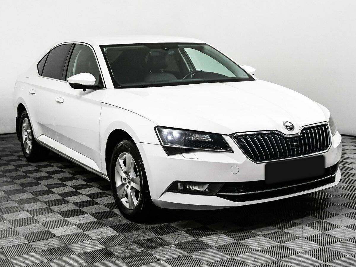 Купить Skoda Superb, 2016, 117 181 км.. Фото: #2