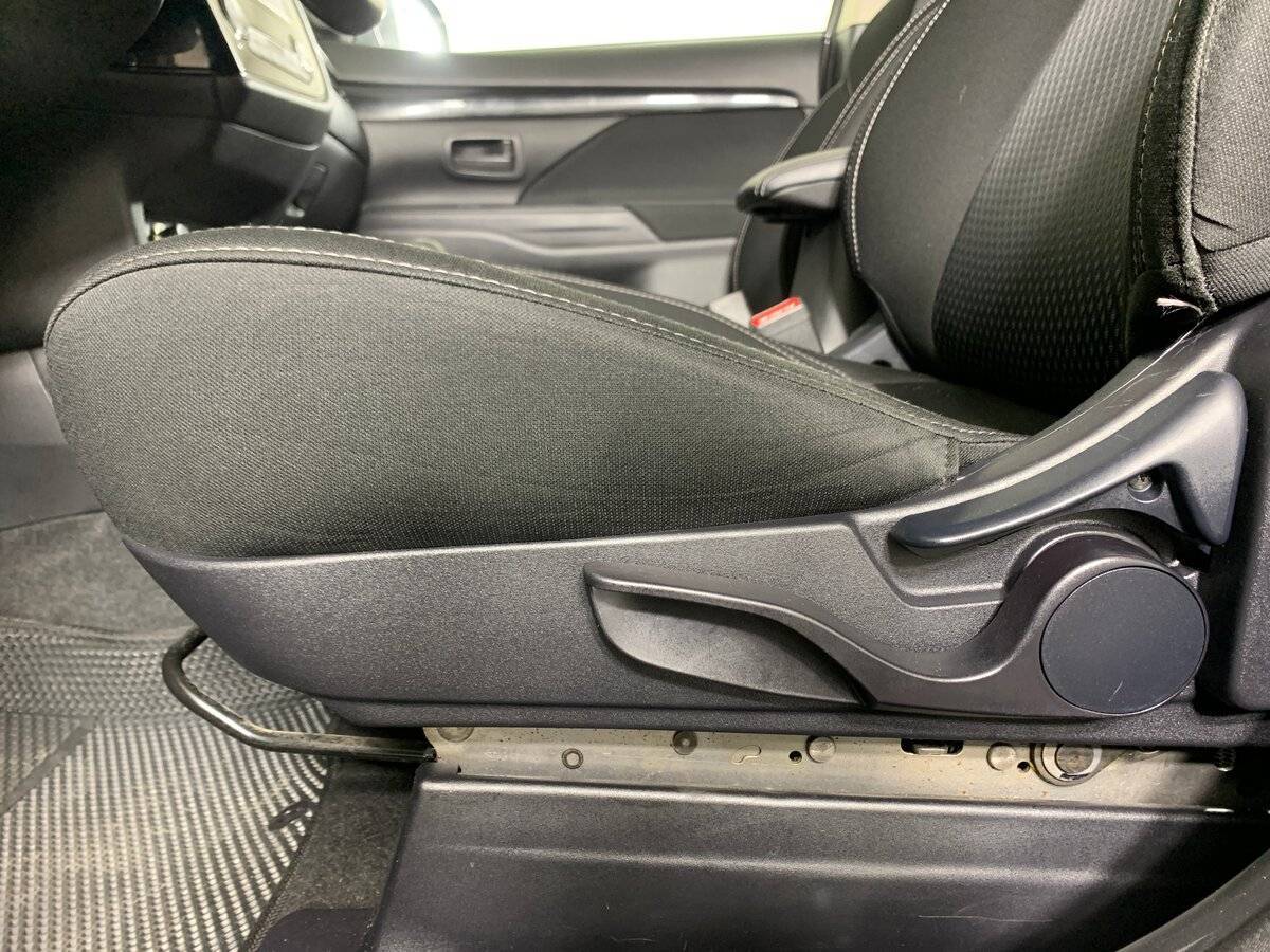 Купить Mitsubishi Outlander, 2019, 74 846 км.. Фото: #15