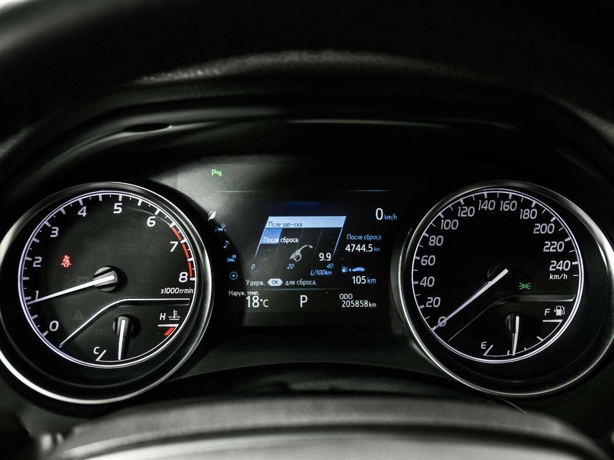 Купить Toyota Camry, 2019, 201 000 км.. Фото: #9