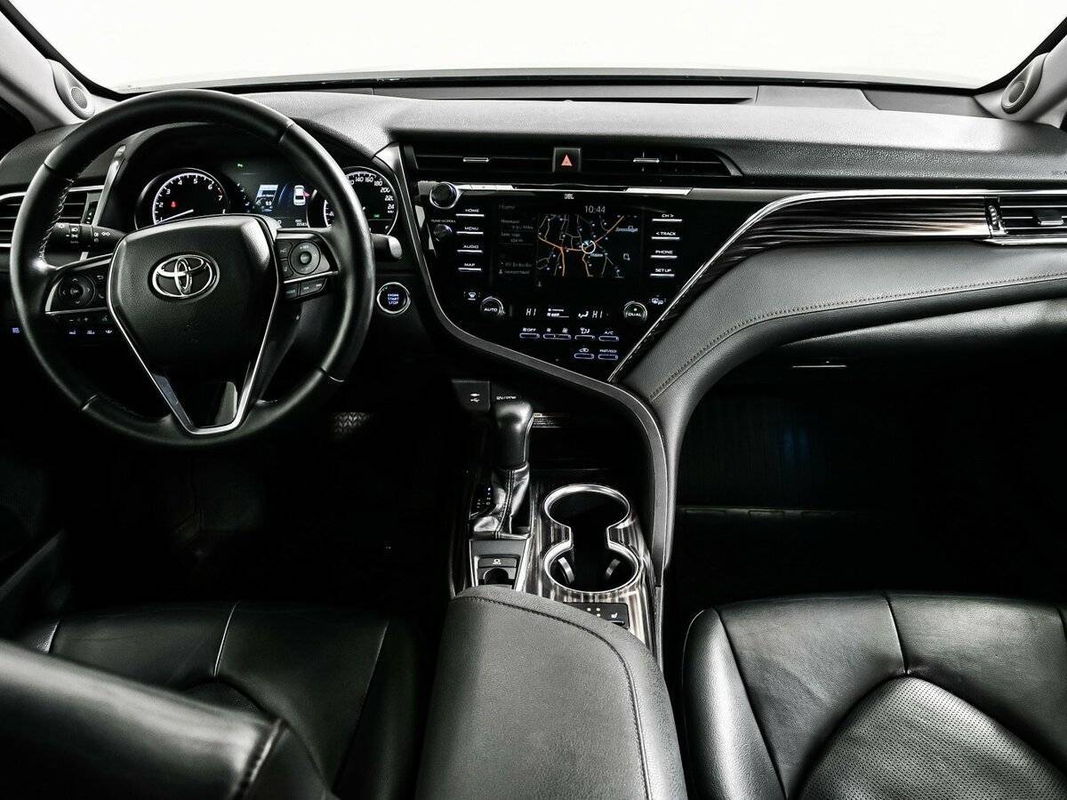 Купить Toyota Camry, 2019, 201 000 км.. Фото: #10
