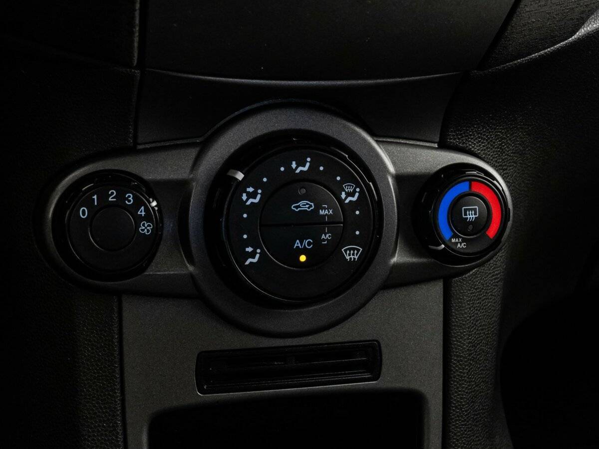 Купить Форд Фиеста, 2015, 156 849 км.. Фото: #13