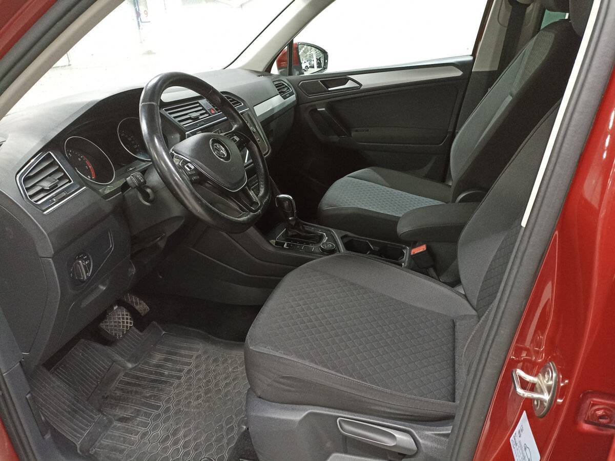 Купить Volkswagen Tiguan, 2018, 182 157 км.. Фото: #15