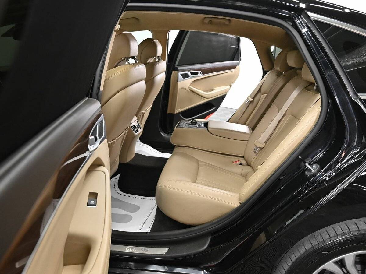 Купить Hyundai Genesis, 2016, 142 000 км.. Фото: #16