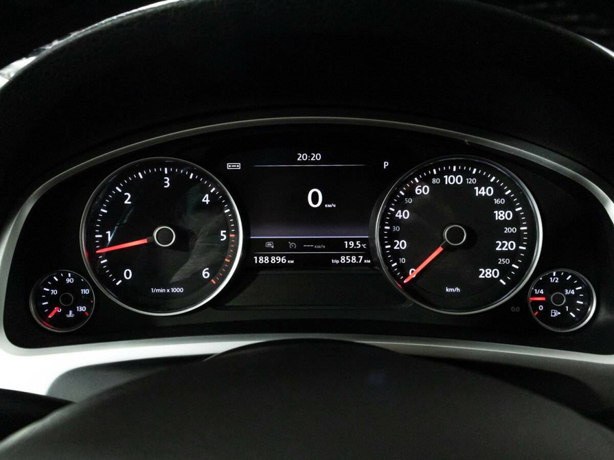 Купить Volkswagen Touareg, 2016, 188 893 км.. Фото: #11