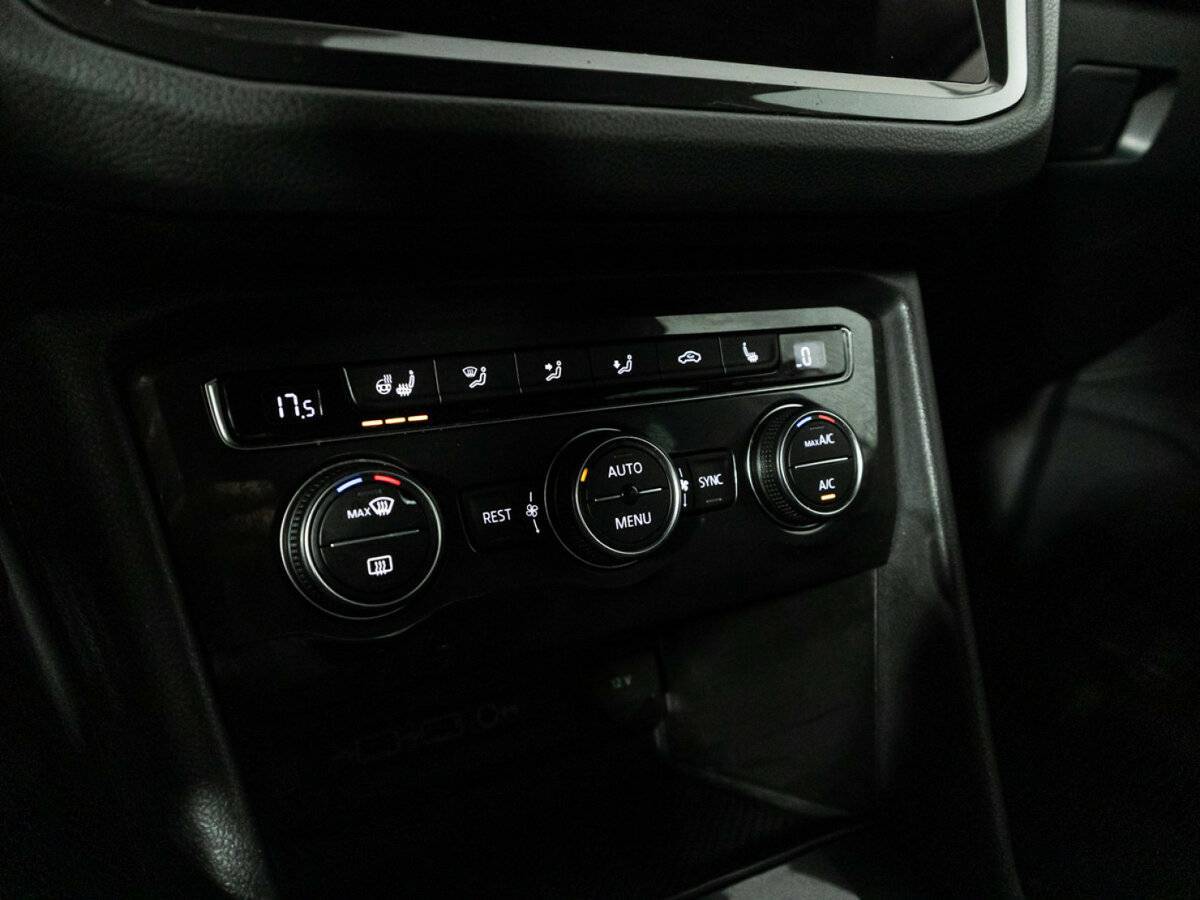 Купить Volkswagen Tiguan, 2019, 123 829 км.. Фото: #17