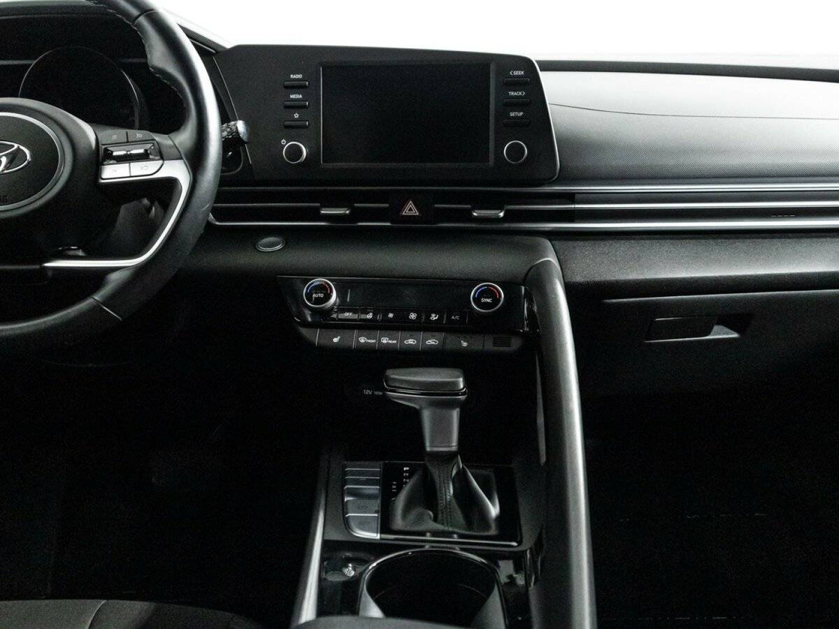 Купить Hyundai Elantra, 2021, 48 306 км.. Фото: #13