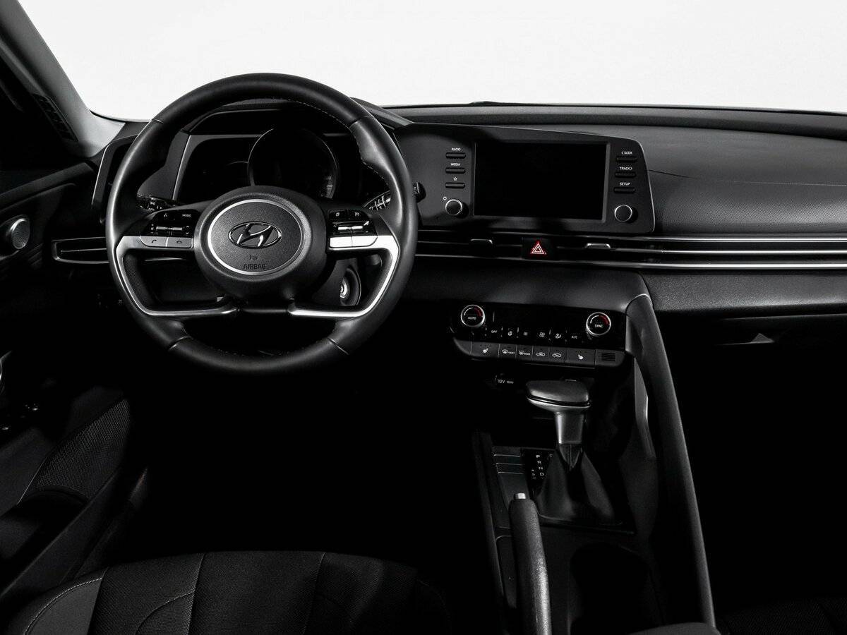 Купить Hyundai Elantra, 2021, 16 563 км.. Фото: #11
