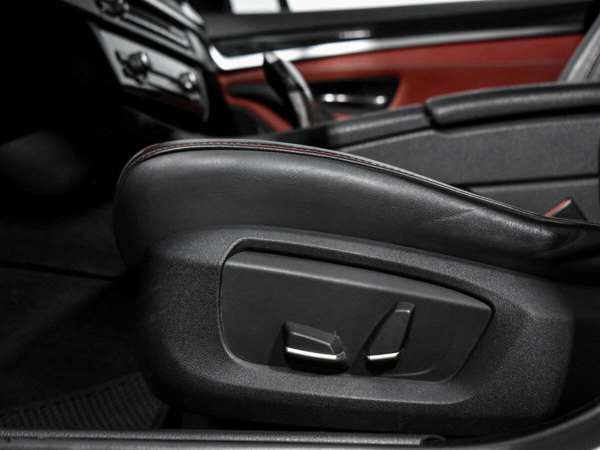 Купить BMW 5 серии, 2013, 288 833 км.. Фото: #7