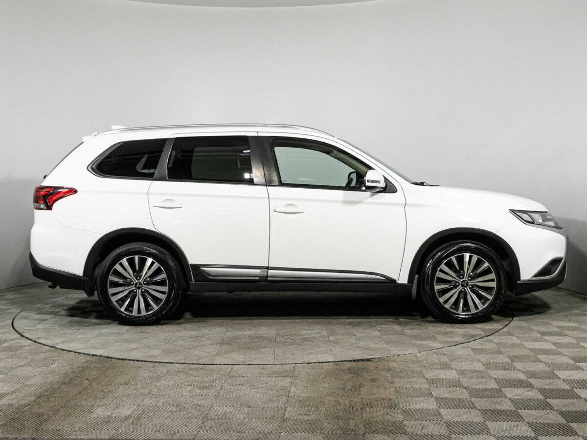 Купить Mitsubishi Outlander, 2020, 110 000 км.. Фото: #3