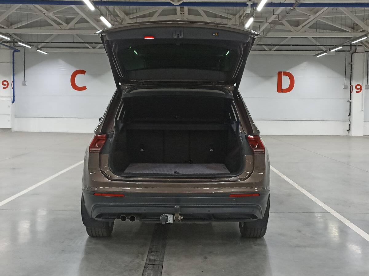Купить Volkswagen Tiguan, 2020, 161 796 км.. Фото: #9