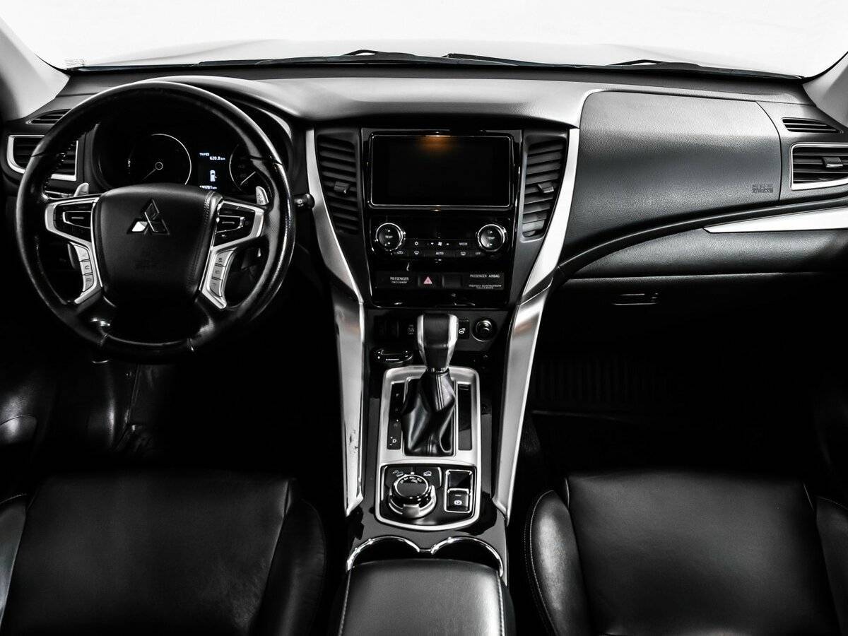 Купить Mitsubishi Pajero Sport, 2017, 130 600 км.. Фото: #10