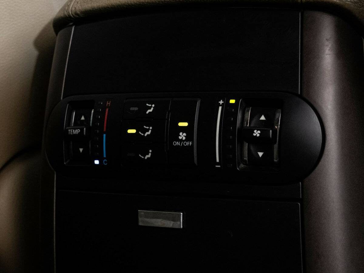 Купить Kia Mohave, 2012, 296 468 км.. Фото: #20