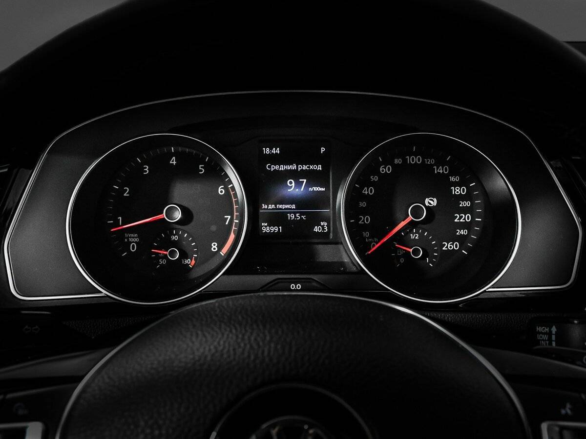 Купить Volkswagen Passat, 2018, 99 000 км.. Фото: #9