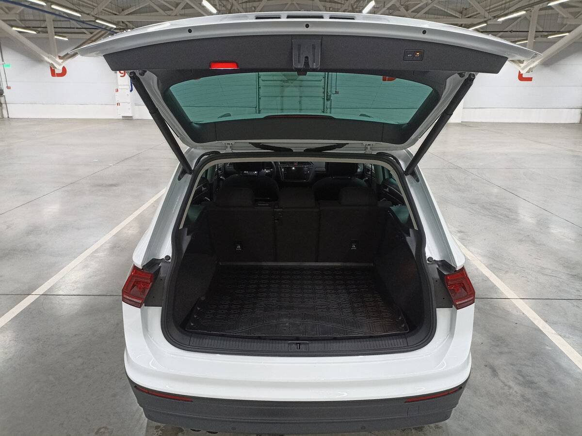 Купить Volkswagen Tiguan, 2020, 21 395 км.. Фото: #9