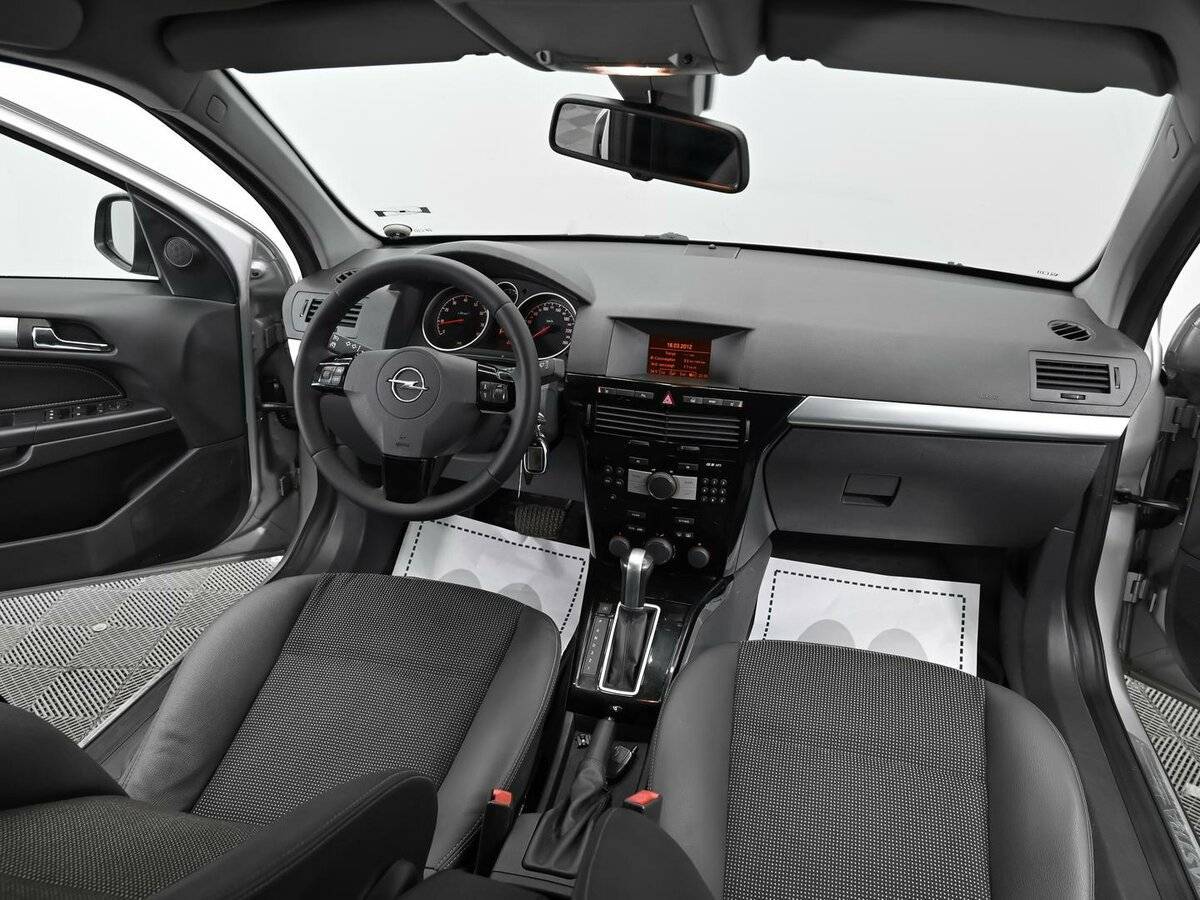 Купить Опель Астра, 2012, 182 000 км.. Фото: #10