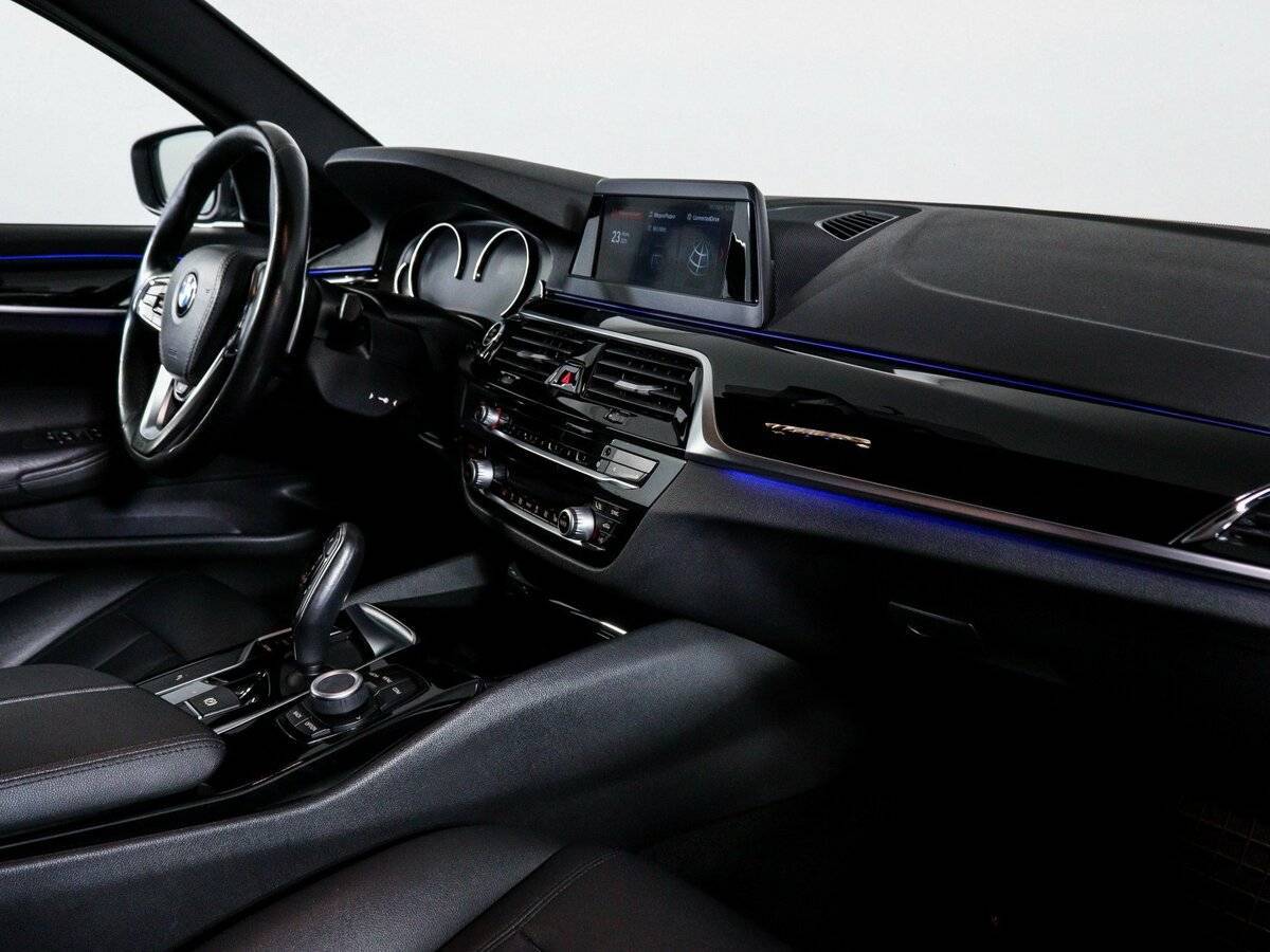 Купить BMW 5 серии, 2018, 172 819 км.. Фото: #8