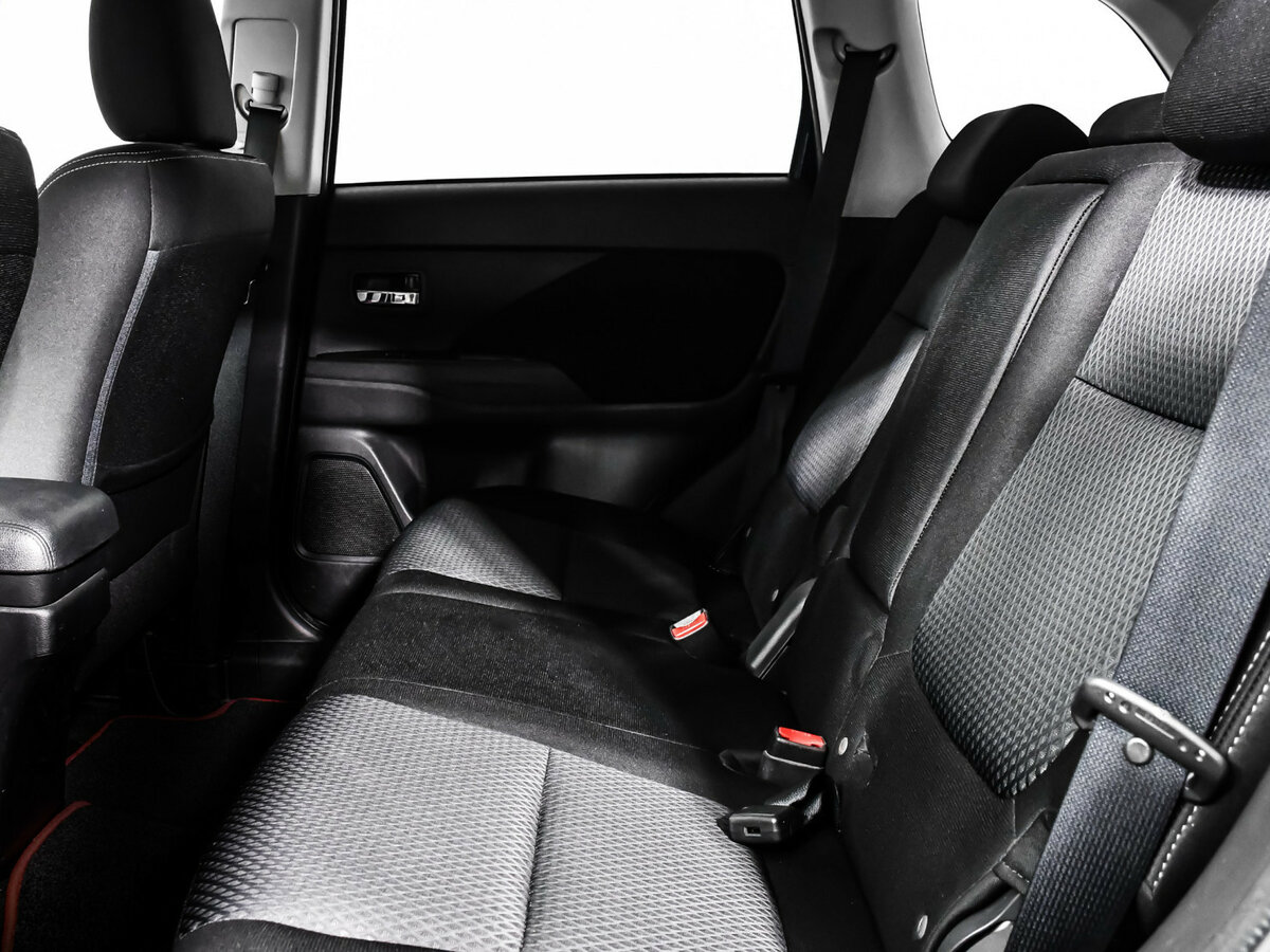 Купить Митсубиши Оутлэндер, 2018, 108 365 км.. Фото: #9