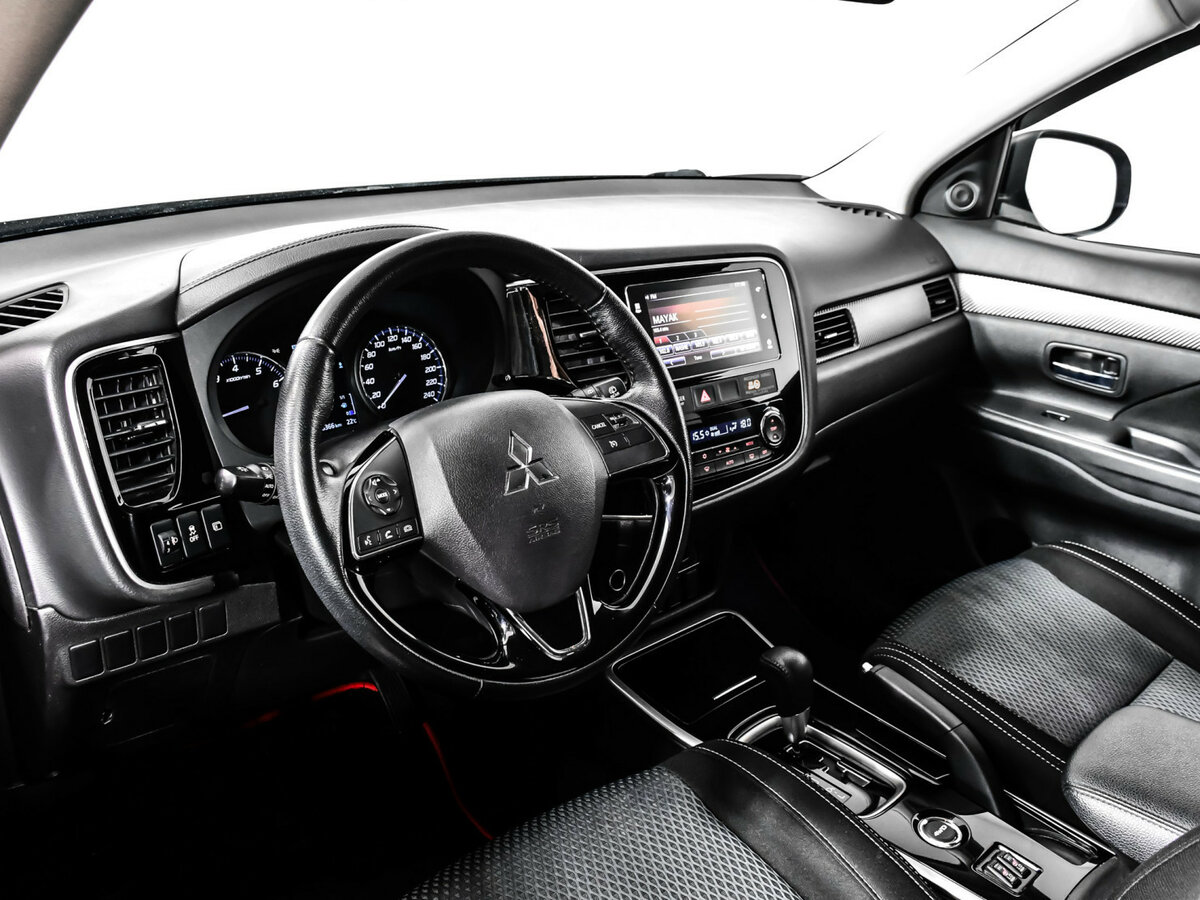 Купить Митсубиши Оутлэндер, 2018, 108 365 км.. Фото: #10