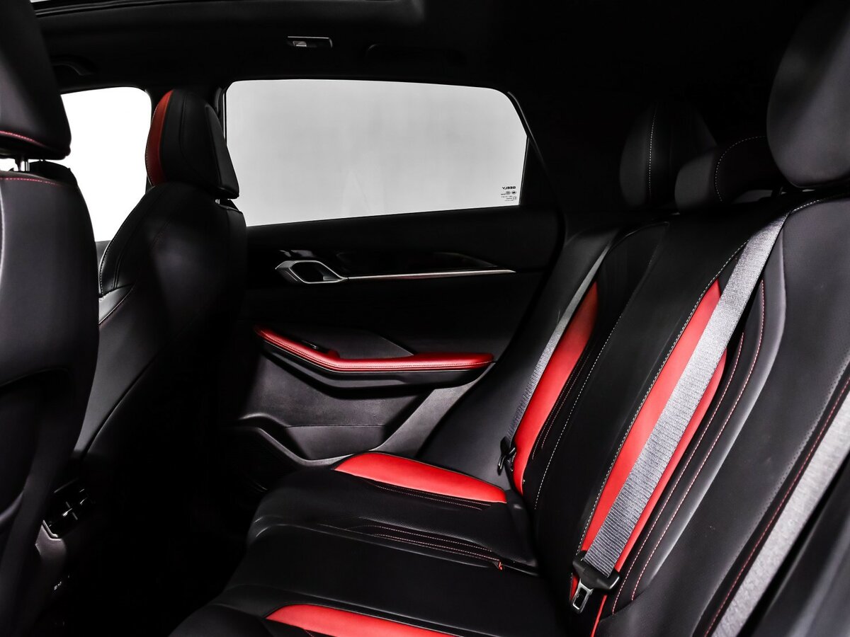 Купить Geely Coolray, 2023, 29 900 км.. Фото: #11