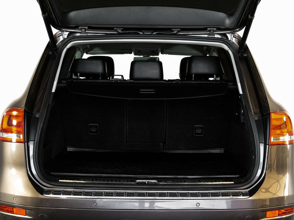 Купить Volkswagen Touareg, 2012, 183 121 км.. Фото: #24