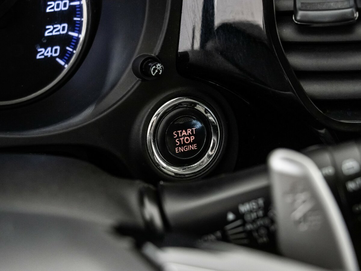 Купить Mitsubishi Outlander, 2017, 191 296 км.. Фото: #15