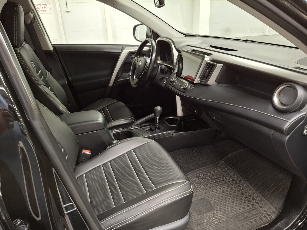 Купить Toyota RAV4, 2019, 81 575 км.. Фото: #10