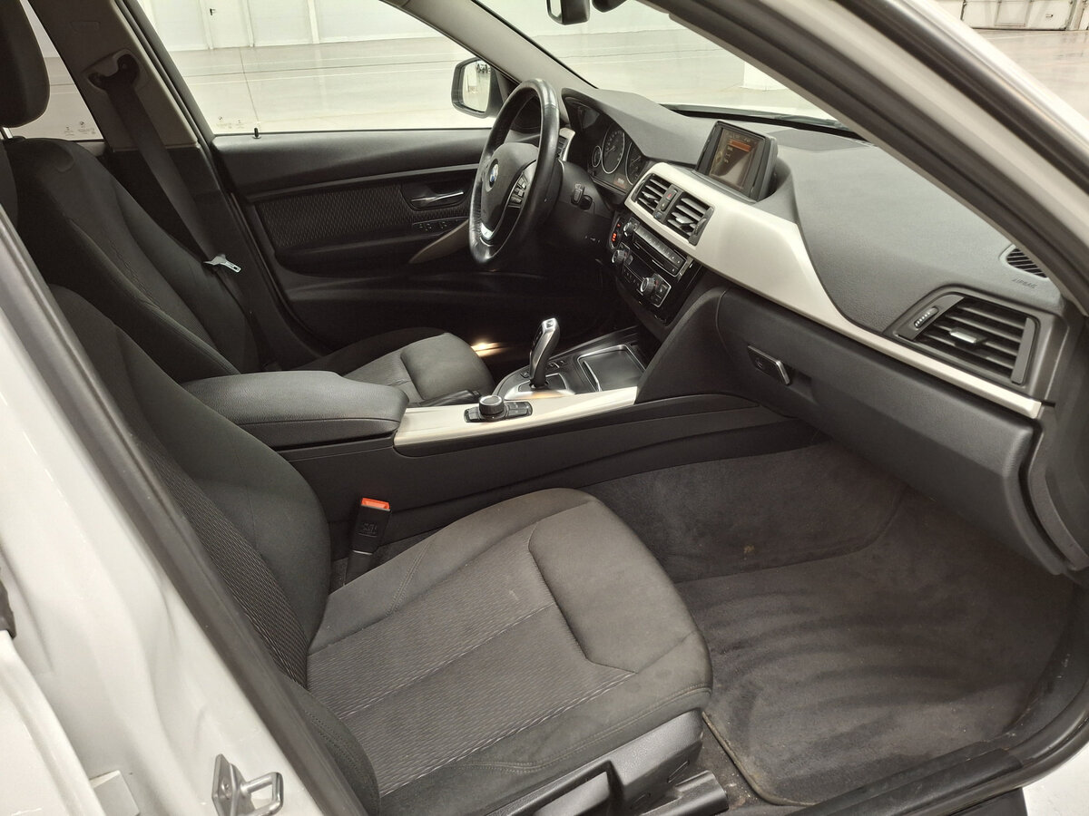 Купить BMW 3 серии, 2015, 141 947 км.. Фото: #9