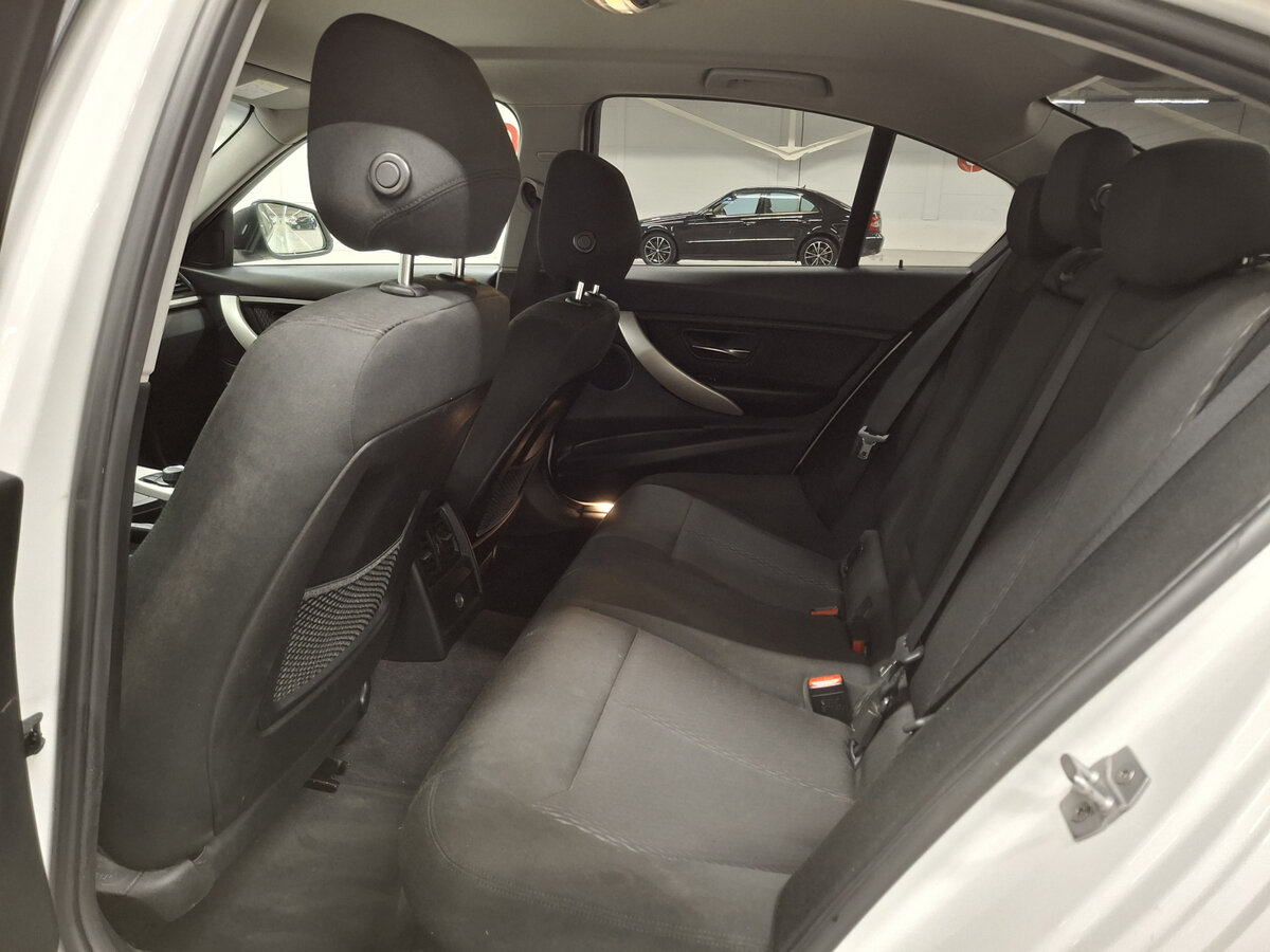 Купить BMW 3 серии, 2015, 141 947 км.. Фото: #10