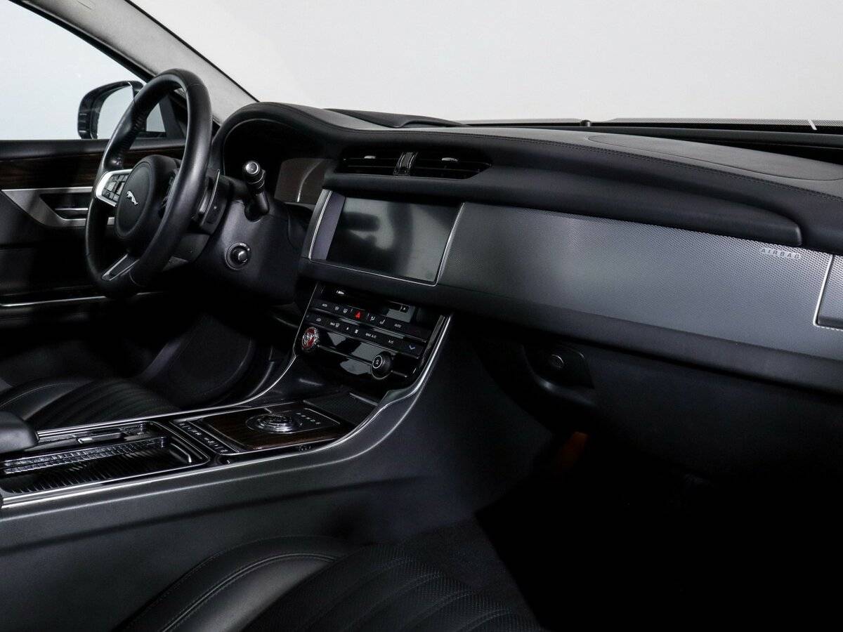 Купить Jaguar XF, 2018, 72 632 км.. Фото: #6