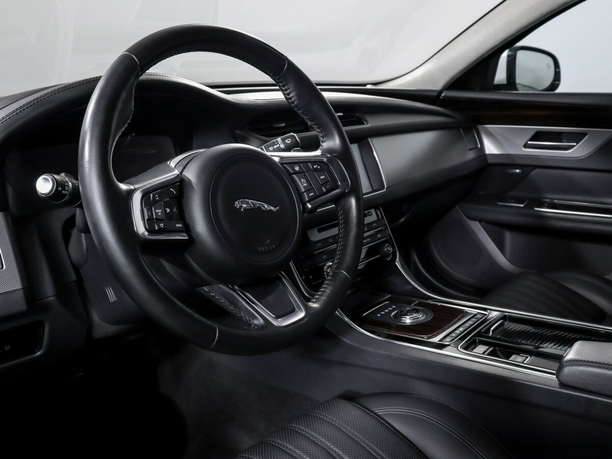 Купить Jaguar XF, 2018, 72 632 км.. Фото: #10
