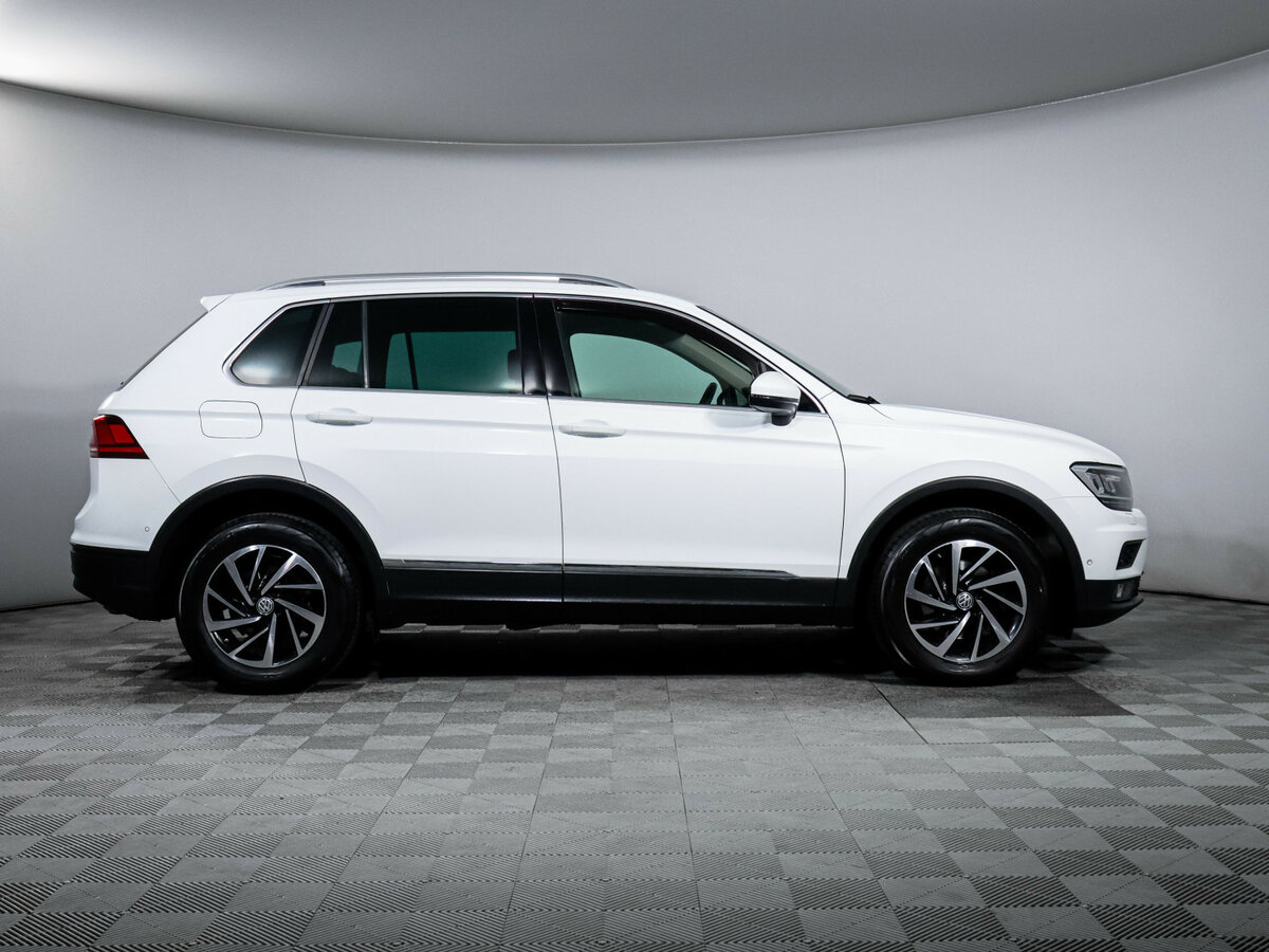 Купить Volkswagen Tiguan, 2018, 69 500 км.. Фото: #3